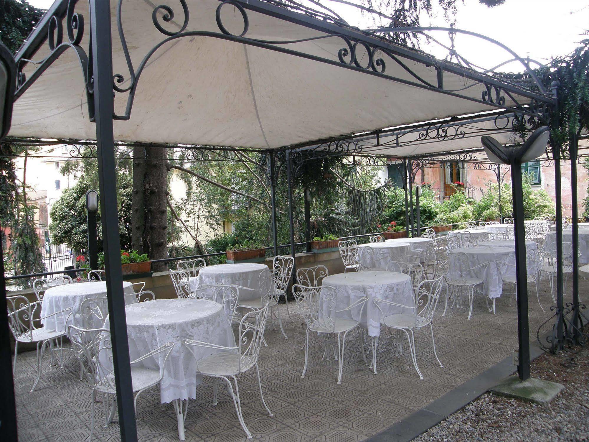 Hotel Pensione Moderna Бонассола Экстерьер фото